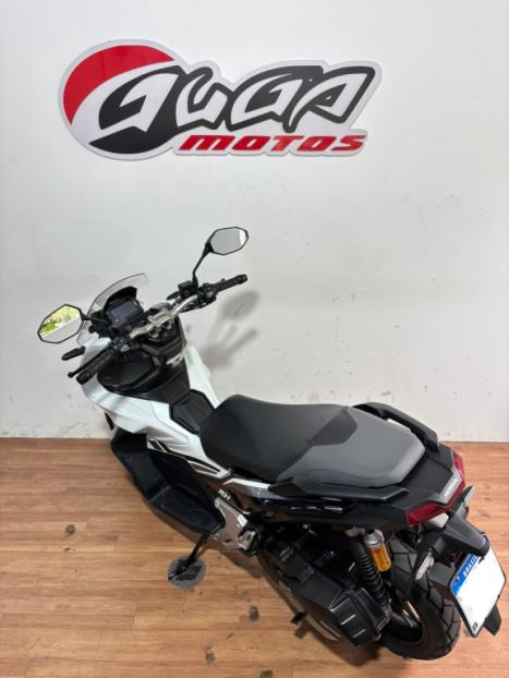 HONDA ADV 150 , Foto 5