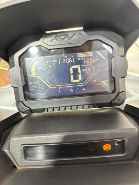 HONDA ADV 150 , Foto 6