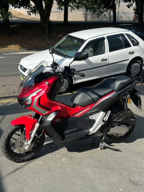 HONDA ADV 150 , Foto 2
