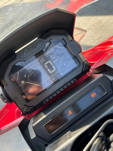 HONDA ADV 150 , Foto 4