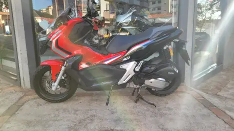 HONDA ADV 150 ABS, Foto 2