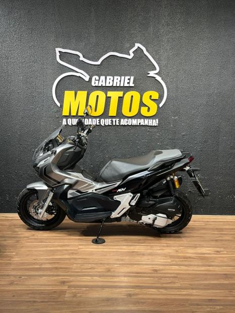 HONDA ADV 150 ABS, Foto 2