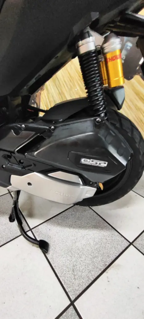 HONDA ADV 150 ABS, Foto 3