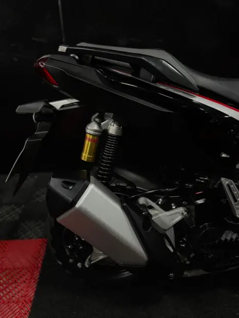 HONDA ADV 150 ABS, Foto 3