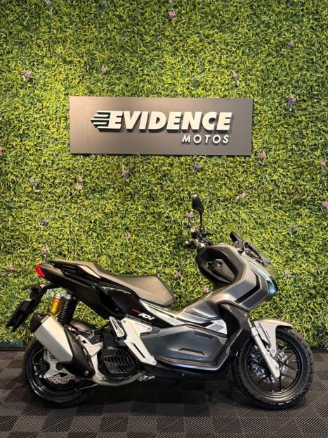 HONDA ADV 150 ABS, Foto 2