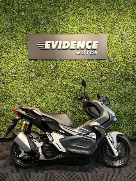 HONDA ADV 150 ABS, Foto 2