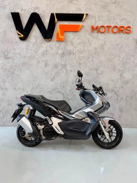 HONDA ADV 150 ABS, Foto 2