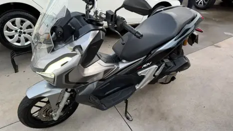 HONDA ADV 150 ABS, Foto 2
