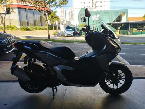HONDA ADV 160 , Foto 2