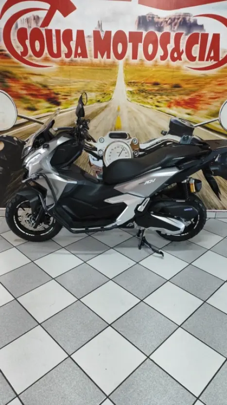 HONDA ADV 160 , Foto 1