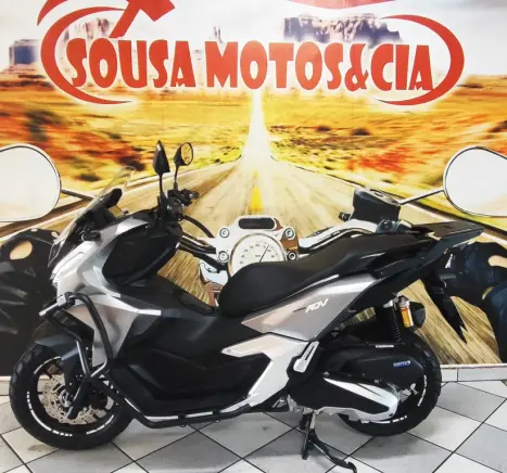 HONDA ADV 160 , Foto 2