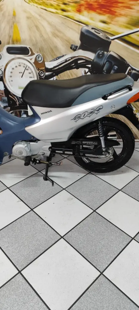 HONDA Biz 100 +, Foto 9