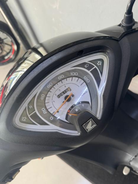 HONDA Biz 100 +, Foto 4