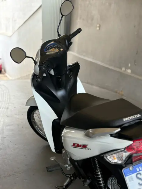 HONDA Biz 110 I , Foto 3