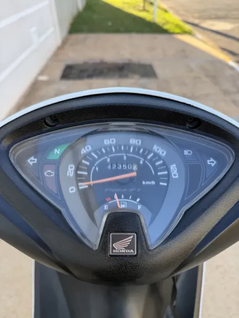 HONDA Biz 110 I , Foto 4