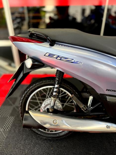 HONDA Biz 125 ES, Foto 3