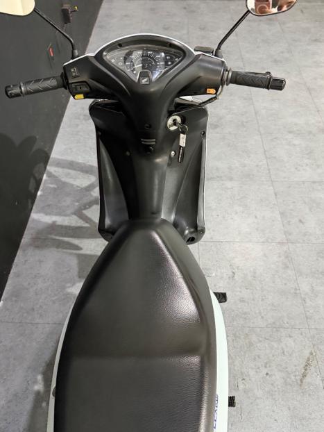 HONDA Biz 125 EX, Foto 3 HONDA Biz 125 EX, Foto 3