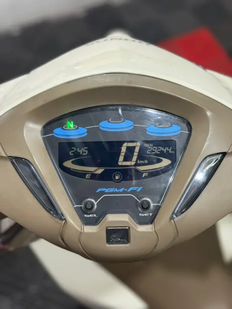 HONDA Biz 125 EX, Foto 8