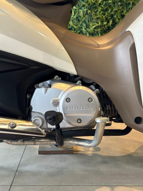 HONDA Biz 125 EX, Foto 8