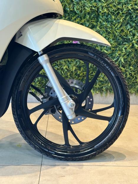 HONDA Biz 125 EX, Foto 9