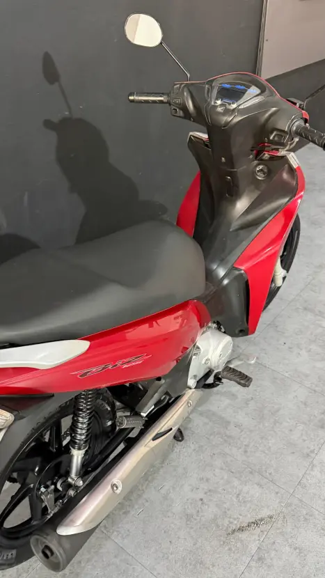 HONDA Biz 125 EX, Foto 4