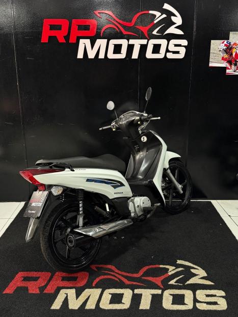 HONDA Biz 125 EX, Foto 5