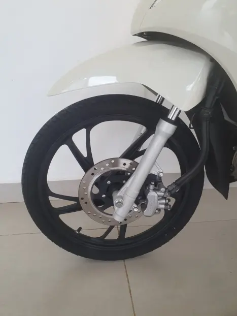 HONDA Biz 125 EX, Foto 8