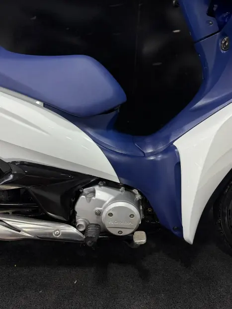 HONDA Biz 125 EX, Foto 4