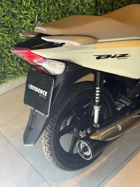 HONDA Biz 125 EX, Foto 3