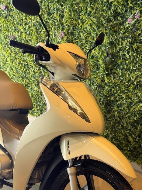 HONDA Biz 125 EX, Foto 5