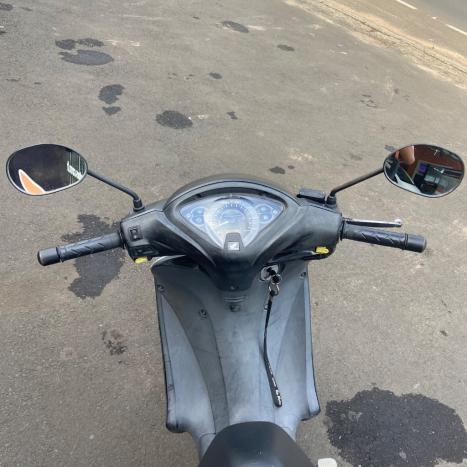 HONDA Biz 125 EX, Foto 7