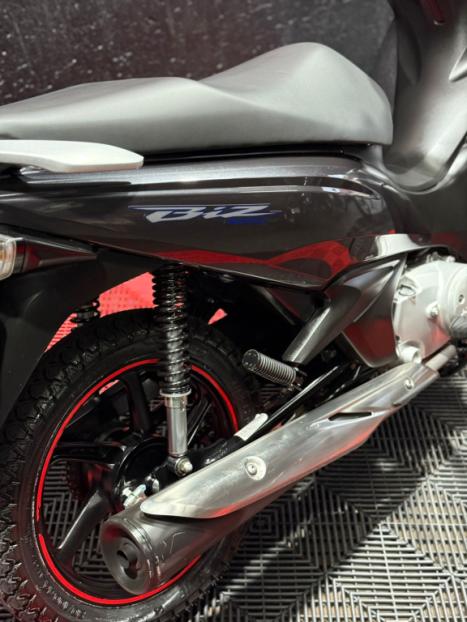 HONDA Biz 125 EX, Foto 7