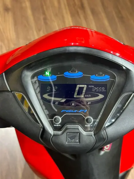 HONDA Biz 125 EX, Foto 7