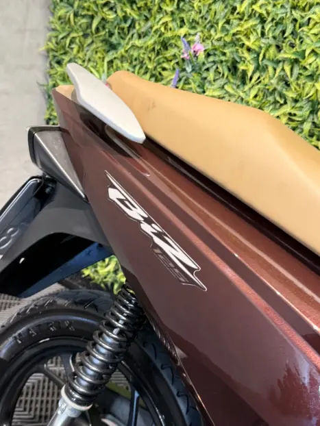 HONDA Biz 125 EX, Foto 7