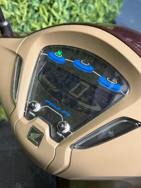 HONDA Biz 125 EX, Foto 9