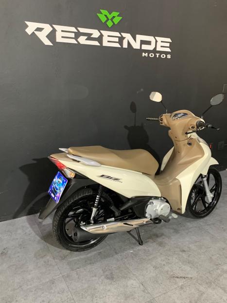 HONDA Biz 125 EX, Foto 3