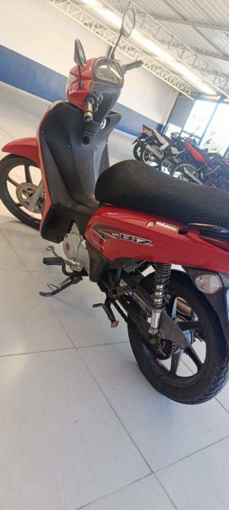 HONDA Biz 125 EX, Foto 4