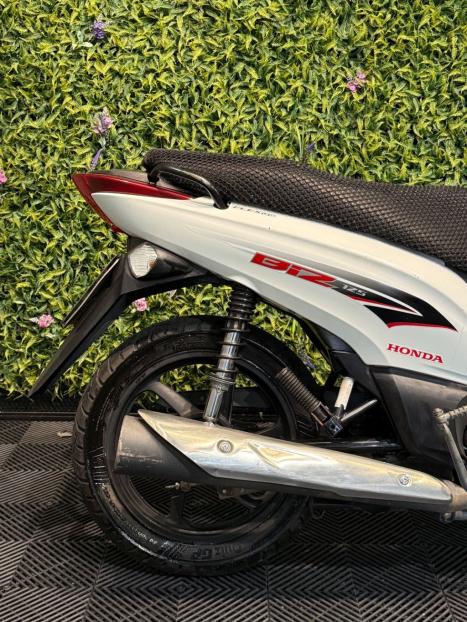 HONDA Biz 125 EX, Foto 3