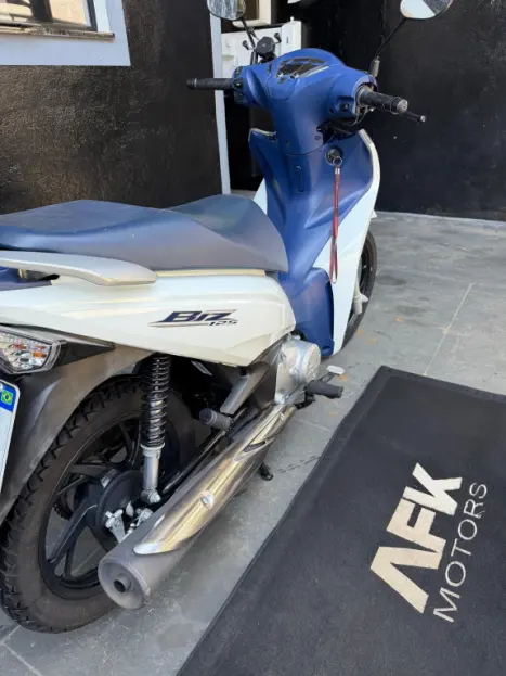 HONDA Biz 125 EX, Foto 4