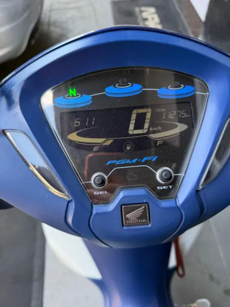 HONDA Biz 125 EX, Foto 7