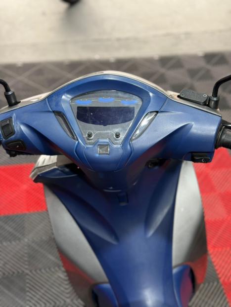 HONDA Biz 125 EX, Foto 8