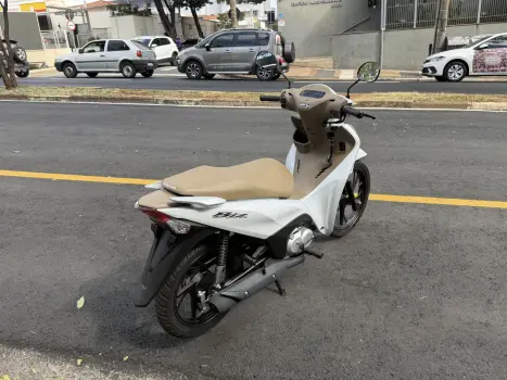 HONDA Biz 125 EX, Foto 8