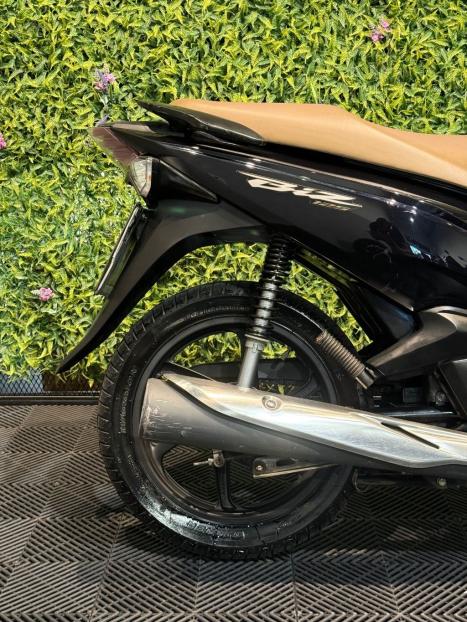 HONDA Biz 125 EX, Foto 3