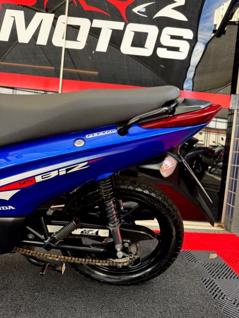 HONDA Biz 125 EX, Foto 6