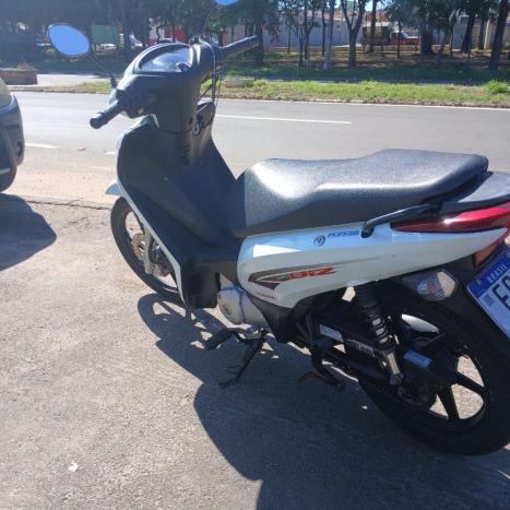 HONDA Biz 125 EX, Foto 5