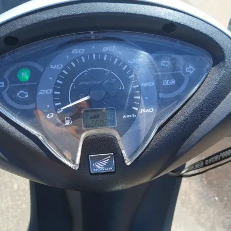HONDA Biz 125 EX, Foto 9
