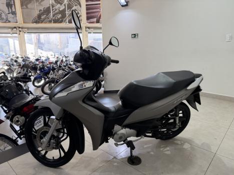 HONDA Biz 125 EX, Foto 4