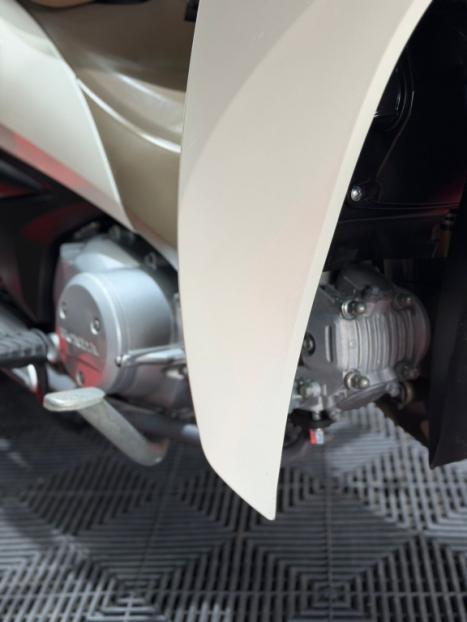 HONDA Biz 125 EX, Foto 7