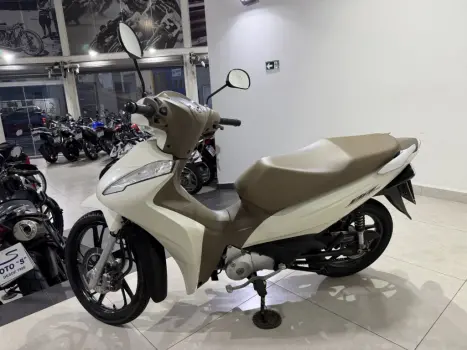 HONDA Biz 125 EX, Foto 6