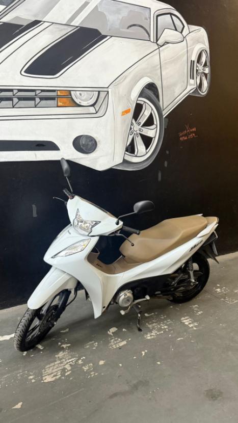 HONDA Biz 125 EX, Foto 2